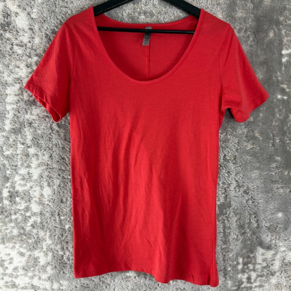 Platium Delta Apparel Size L Minimalist Scoop Neck Top Red Short Sleeve Pullover